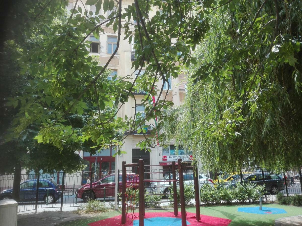 A Quiet Place In The Heart Of The City Budapest Eksteriør billede